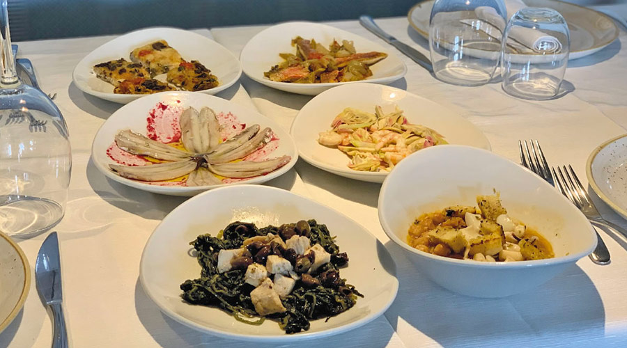 Antipasti di mare crudi e cotti a Gallipoli