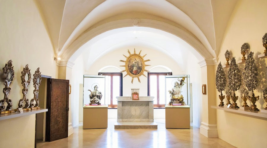 Gli interni del museo diocesano di Gallipoli